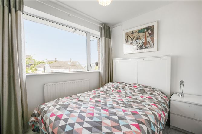 50 Wyattville Park, Loughlinstown, Dublin 18