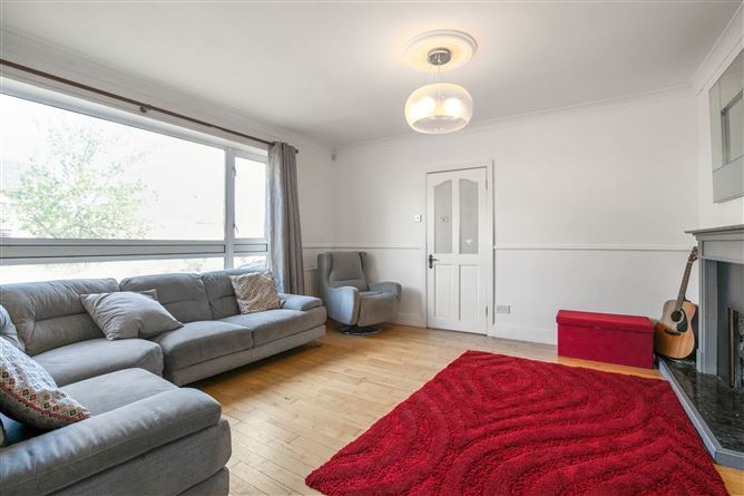 50 Wyattville Park, Loughlinstown, Dublin 18