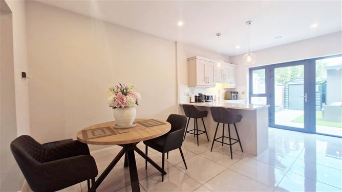 8 Greenhills Park, Kill, Kildare