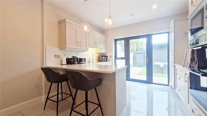 8 Greenhills Park, Kill, Kildare