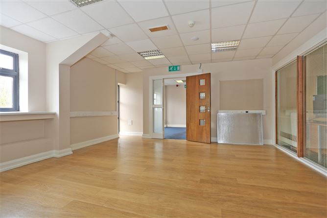 Link Road, Smithstown, Shannon, Co. Clare