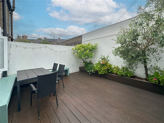 8 Fairview Strand, Fairview, Dublin 3