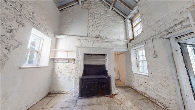 8 Priory Street, New Ross, Co. Wexford