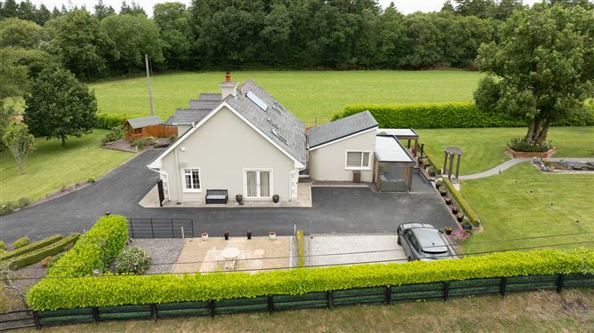 Hill Valley House, Gortroche, Ballyhooly, Co. Cork