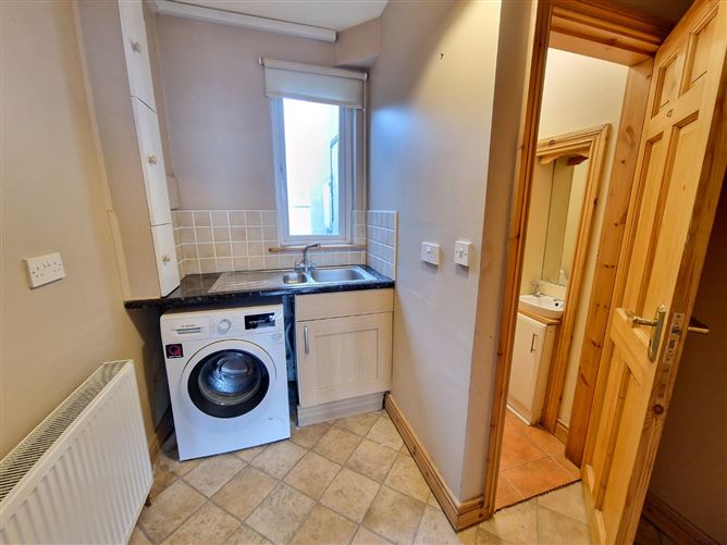 5 The Crescent, Ennis, Co. Clare