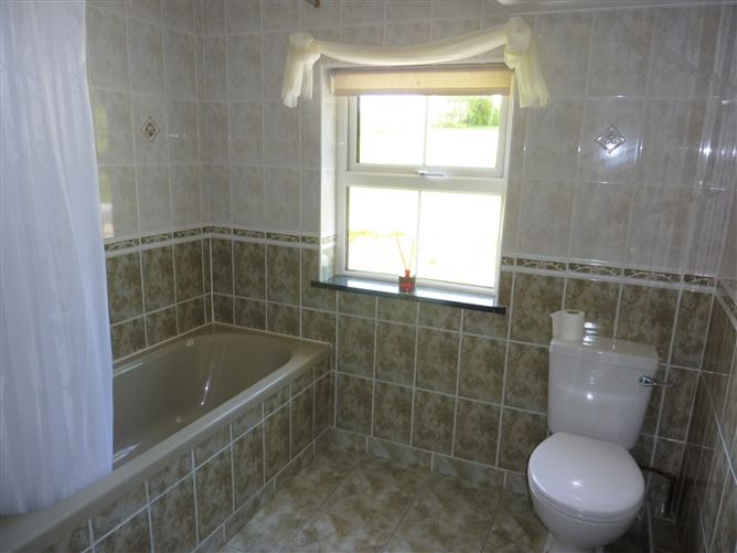Ardoley Lodge, Ardoley, Westport, Co. Mayo