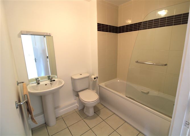 42 Phibblestown House, Clonee,   Dublin 15