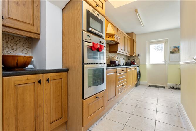 15 Wolfe Tone Square Middle, Bray, Wicklow