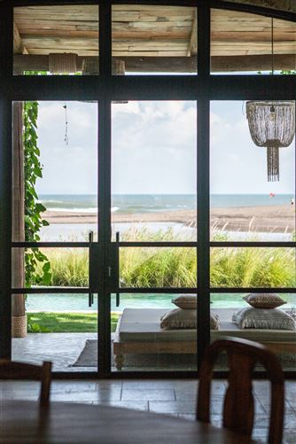 Pantai Paradise,Kecamatan Mengwi,Bali,Indonesia