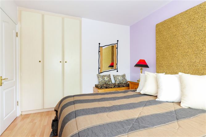 40 Tudor Vale, Oranmore, Co. Galway