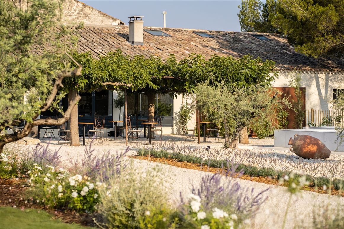 Mulberry Moon,L'Isle sur la Sorgue,Provence-Alps-French Riviera,France