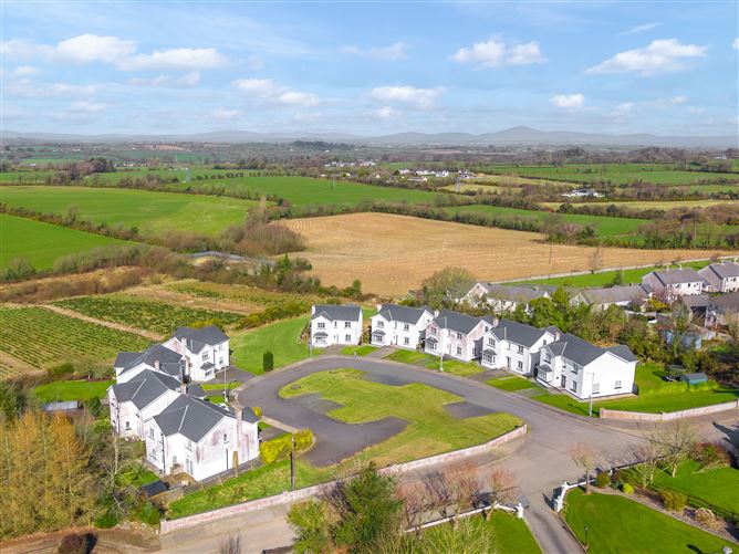 2 Oakglen, Monageer, Wexford