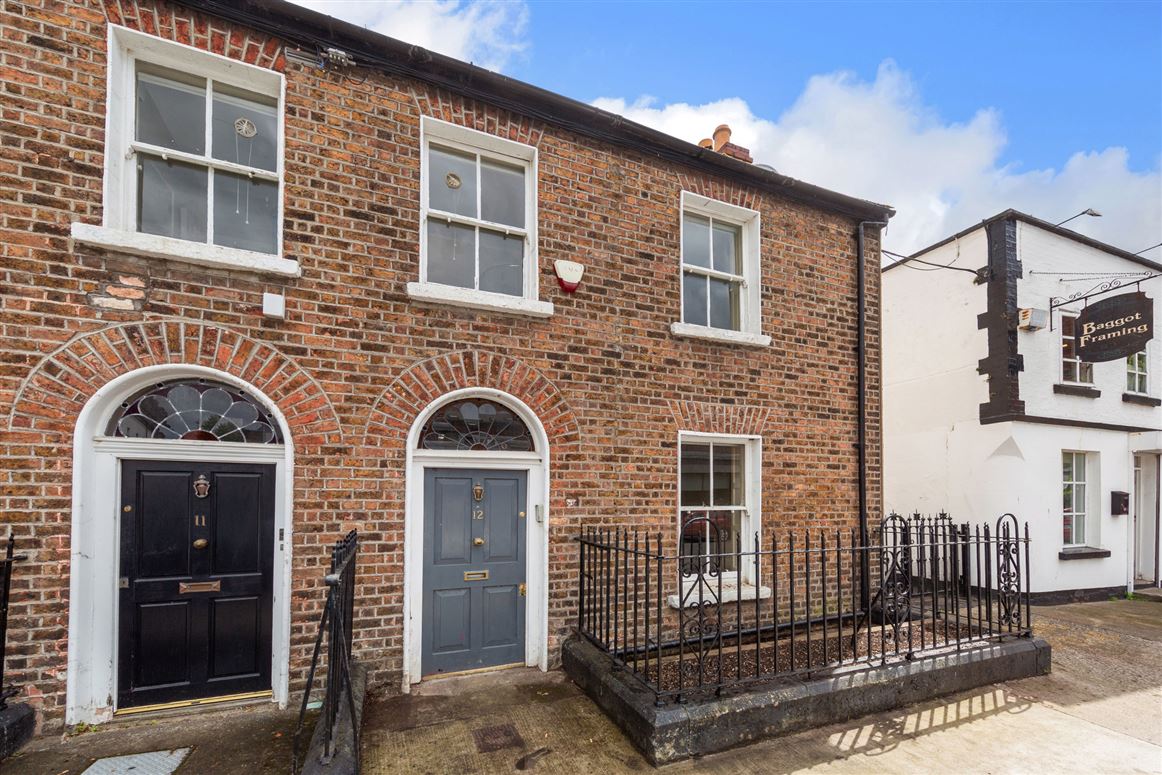 12 Eastmoreland Place, Dublin 4