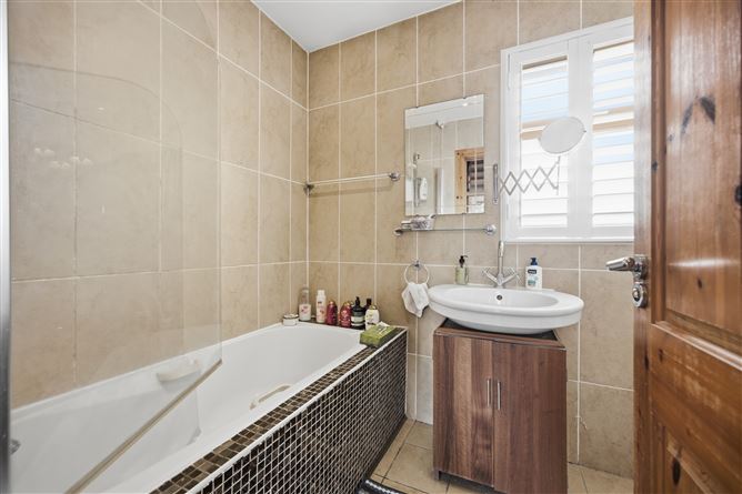 Photo 19 of 20 — 17 Galtrim Grange , Malahide, County Dublin