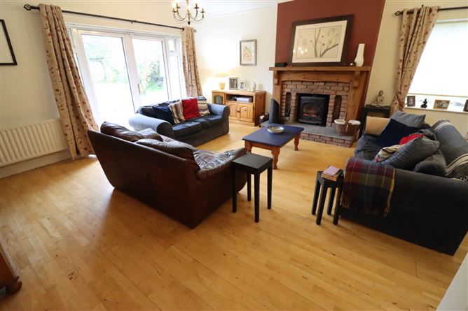 8 Heatherfield Lawn, Carrigaline, Cork