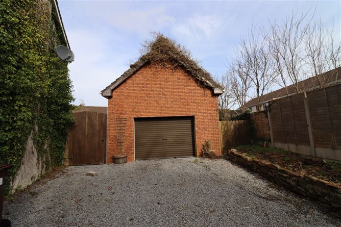 8 Heatherfield Lawn, Carrigaline, Cork