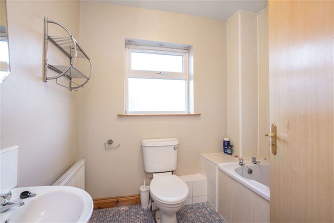 7 Cockhill View, Cavan