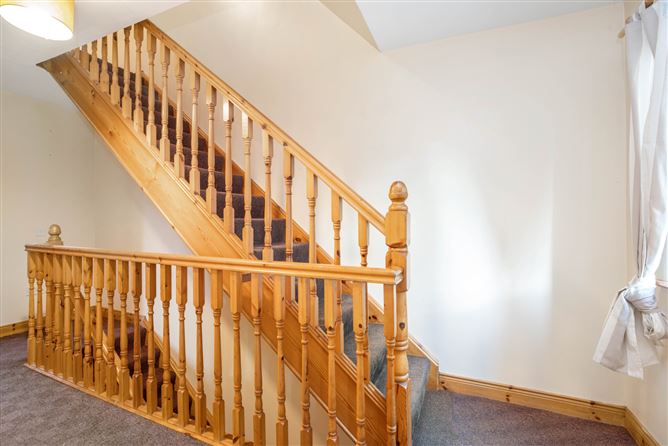 7 Cockhill View, Cavan