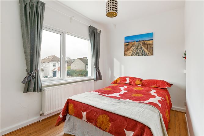 130 Mulvey Park, Dundrum, Dublin 14