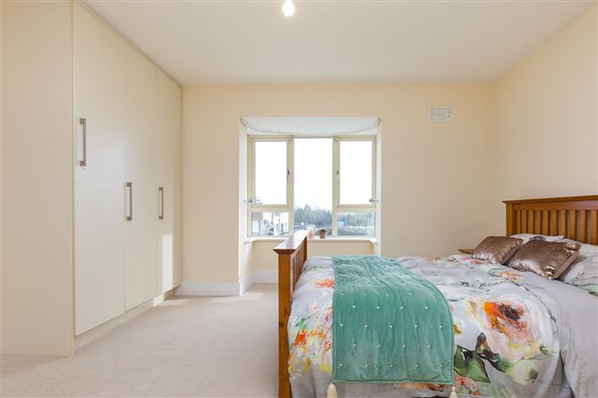 2 Meadowfields Avenue, Enniscorthy, Co. Wexford.