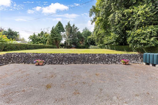 St Johns, Dublin Road, Navan, Co. Meath