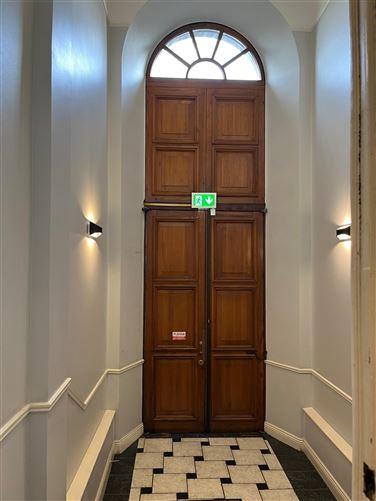 https://photos-a.propertyimages.ie/media/8/8/9/4955988/04db2c76-c626-4cf0-b592-7313e9e54be4_l.jpg