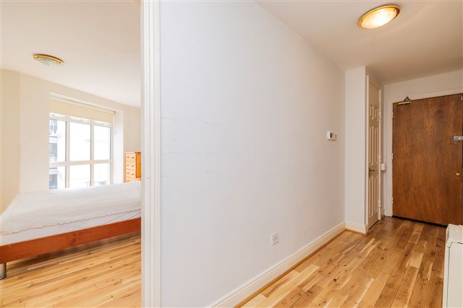 https://photos-a.propertyimages.ie/media/8/8/9/4955988/04db2c76-c626-4cf0-b592-7313e9e54be4_l.jpg