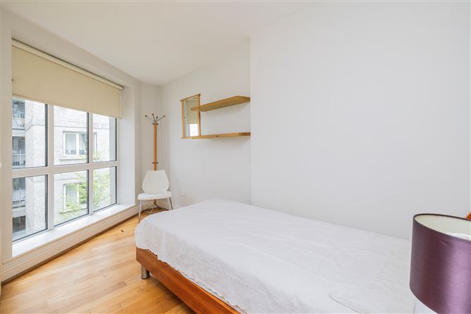 https://photos-a.propertyimages.ie/media/8/8/9/4955988/04db2c76-c626-4cf0-b592-7313e9e54be4_l.jpg
