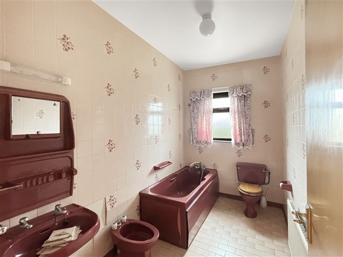 Pollinore, Cummer, Tuam, Co. Galway