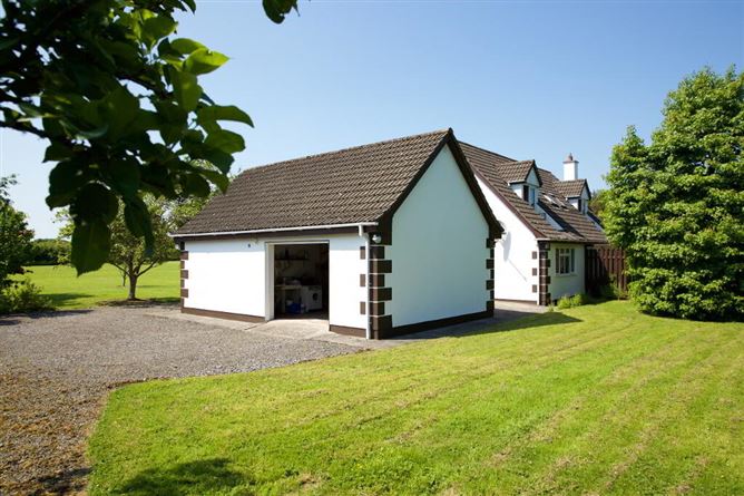 Annagh Cottage & Lodge, Carrick-On-Shannon, Leitrim