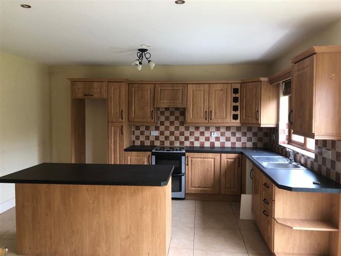 4 The Meadows, Castlerea, Roscommon