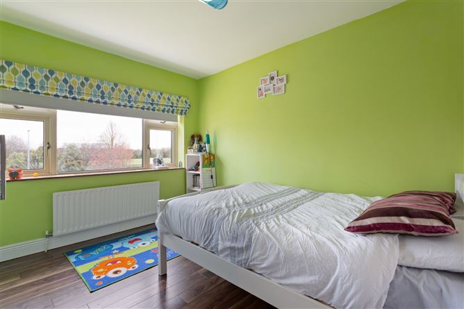 35 Luttrellstown Avenue, Castleknock, Dublin 15