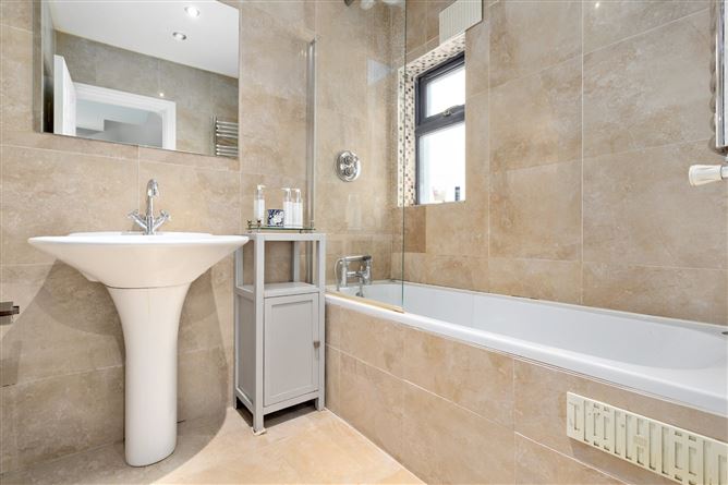 35 Luttrellstown Avenue, Castleknock, Dublin 15