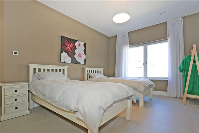 Cluain Glas, Circular Road, Kilkee, Co. Clare