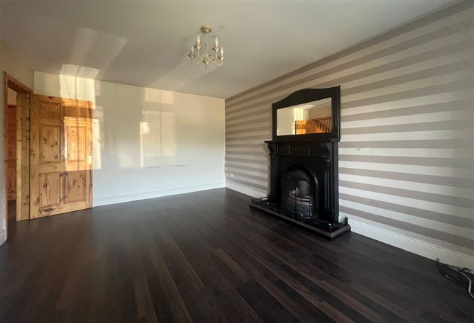 16 Mill Glen, Moville, Co. Donegal