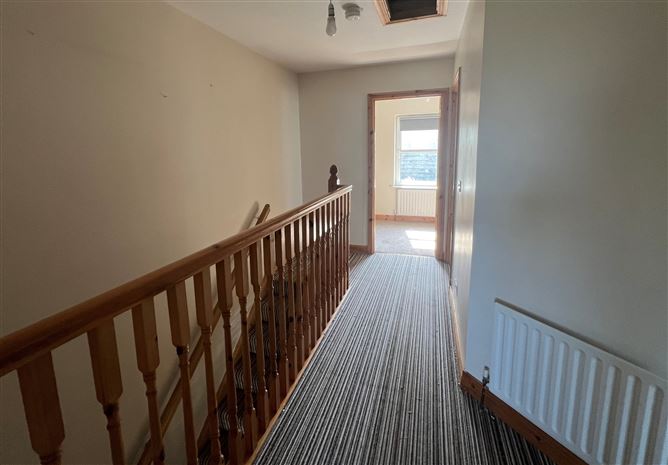 16 Mill Glen, Moville, Co. Donegal