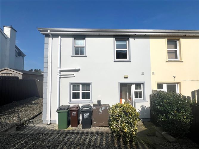 16 Mill Glen, Moville, Co. Donegal