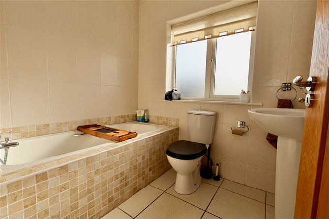 10 Forest Mill Way, Bealnamulla, Athlone, Co. Roscommon