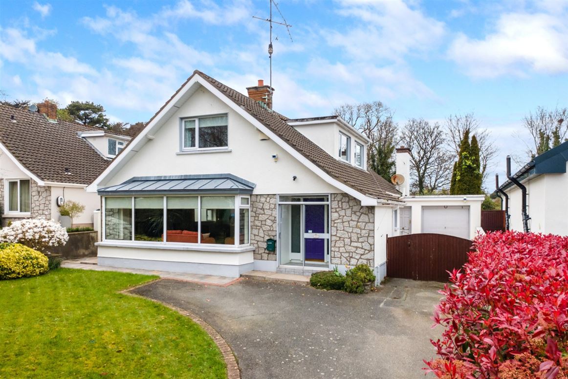 19 Knocksinna Park, Foxrock, Dublin 18
