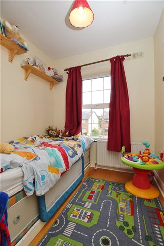 102 Park Drive Avenue, Castleknock, Dublin 15