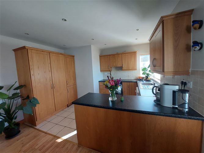 8 Manorquarter, Knock, Mayo