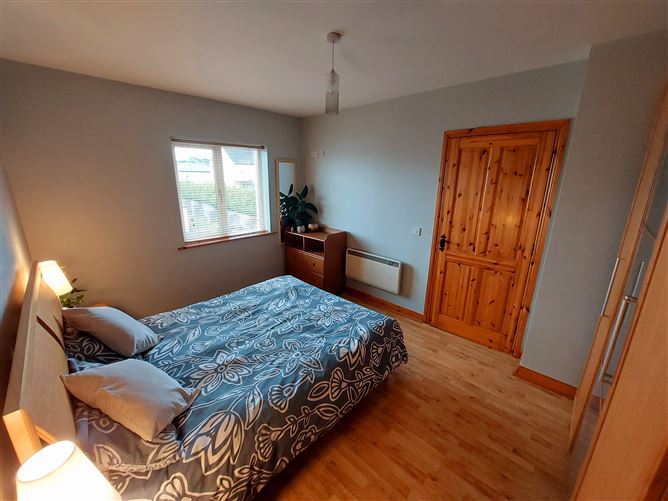 8 Manorquarter, Knock, Mayo