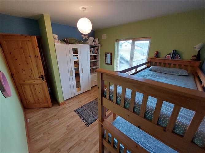 8 Manorquarter, Knock, Mayo