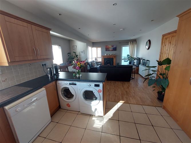 8 Manorquarter, Knock, Mayo