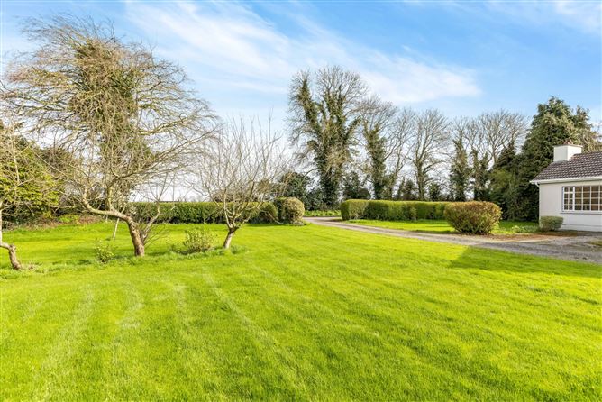 Loughlinstown, Ratoath, Co. Meath