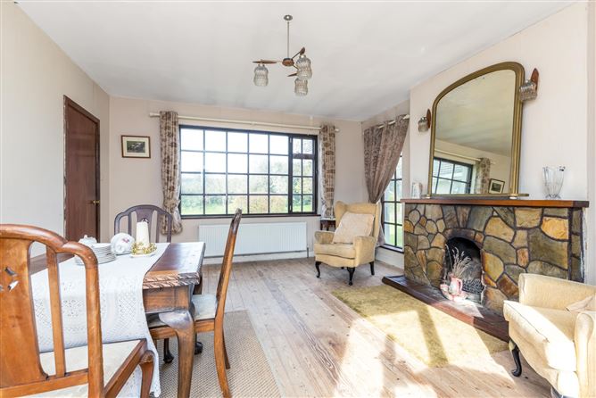 Loughlinstown, Ratoath, Co. Meath