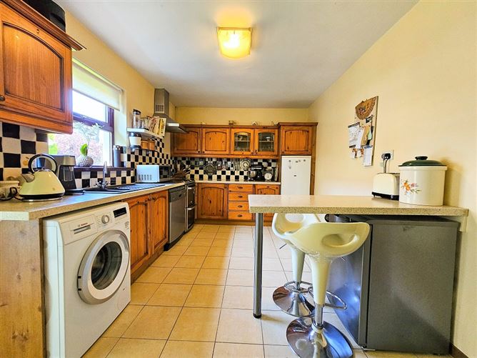 Clydagh, Ponton Road , Castlebar, Mayo