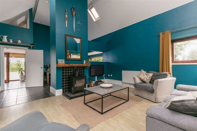 Hawthorn Lane, Clonmines, Wellingtonbridge, Wexford