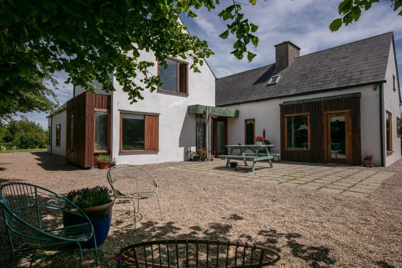 Hawthorn Lane, Clonmines, Wellingtonbridge, Wexford