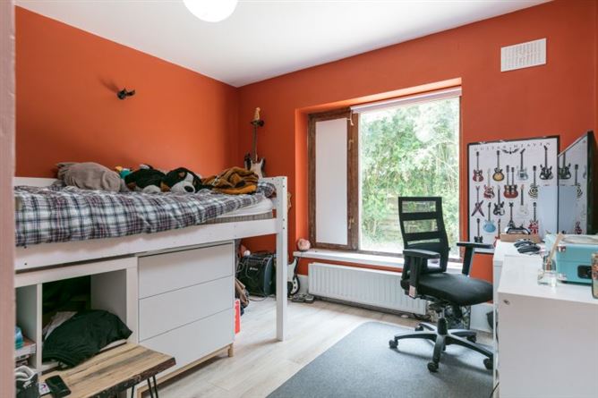 Hawthorn Lane, Clonmines, Wellingtonbridge, Wexford